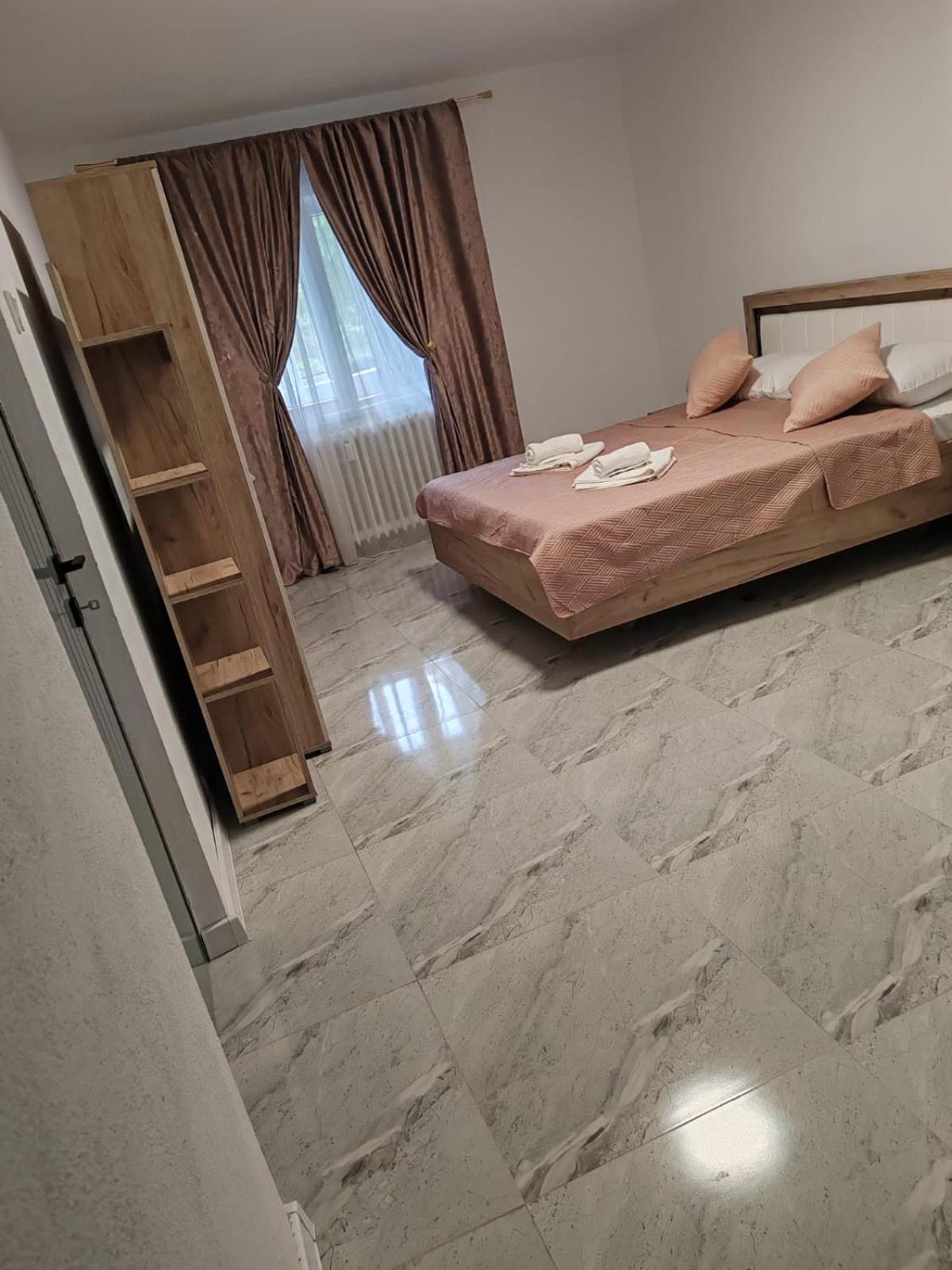 Garsoniera G3 Daire Craiova Dış mekan fotoğraf